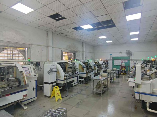 Polishing machines in the workshop
